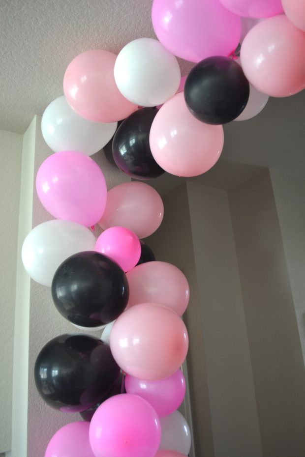 how to make balloon arch WITHOUT STAND 