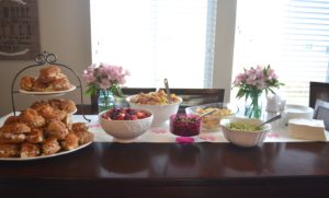 Enjoy this Baseballs or Bows Gender Reveal Party complete with a confetti popper gender reveal!