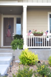 July Fourth front porch decor and inspiration, July 4th front porch flags and ideas