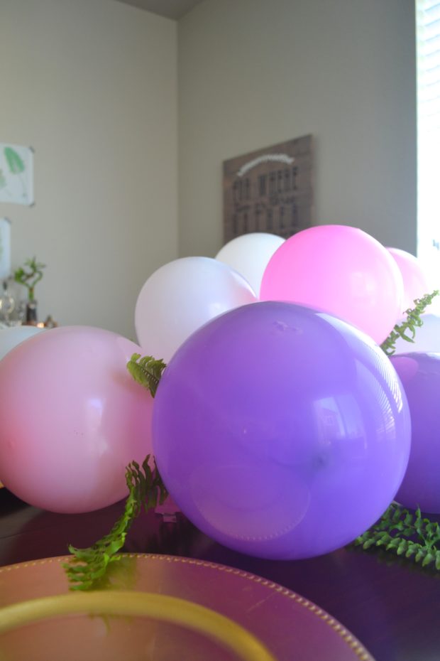 Balloon Week: Balloon Table Runner