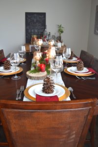 Christmas tablescape, Christmas table settings, Christmas table decor, rustic table decor, rustic Christmas centerpiece